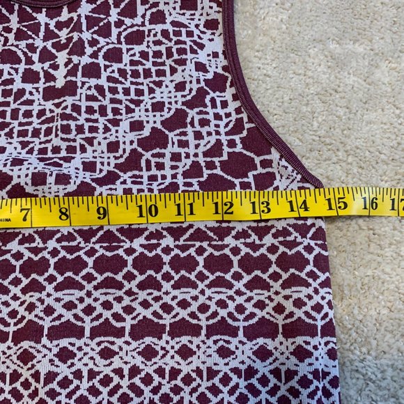 Fabletics Veranda Seamless Cropped Tank - Picture 9 of 14